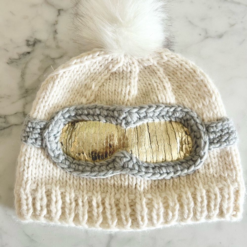 Cozy Cream Knit Pom Pom Ski Bunny Beanie Adult Large Adorable Rare Find!